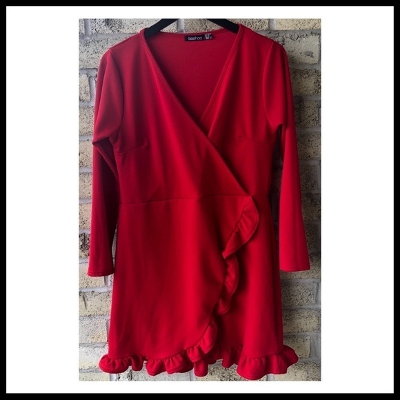 BOOHOO Faux Wrap Mini Skater Dress - Picture 2 of 6